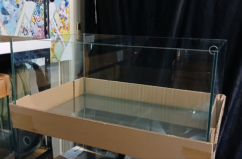 Rectangular Glass Aquarium with hole 62L (57x40x27)
